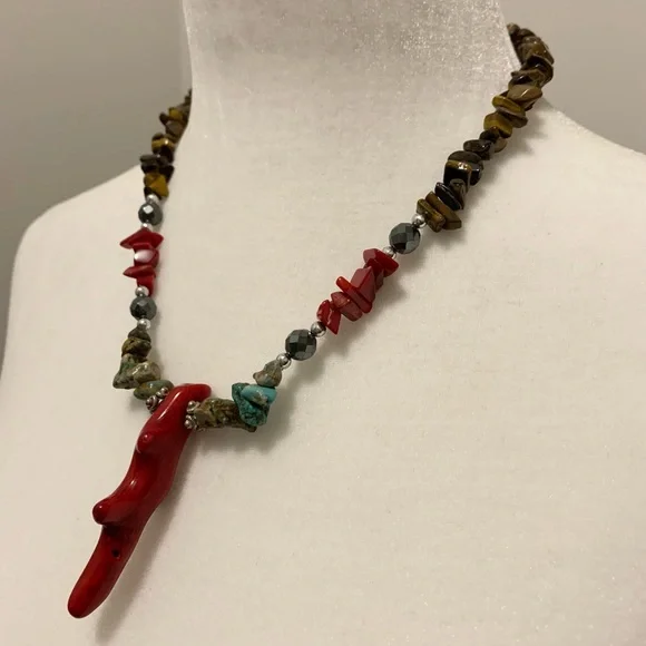 Necklace - Picture 4 of 4